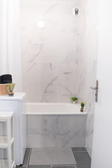 Le Citadin-T1-28M2-Pte Paris M7 Apartment Le Kremlin-Bicetre Ngoại thất bức ảnh